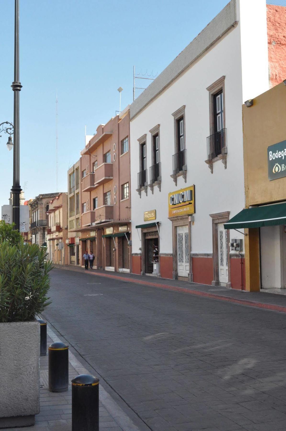 Hotel San Carlos Irapuato Exterior photo